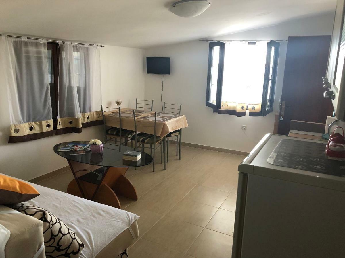 Apartment Leon & Grga Sibuljina Екстер'єр фото